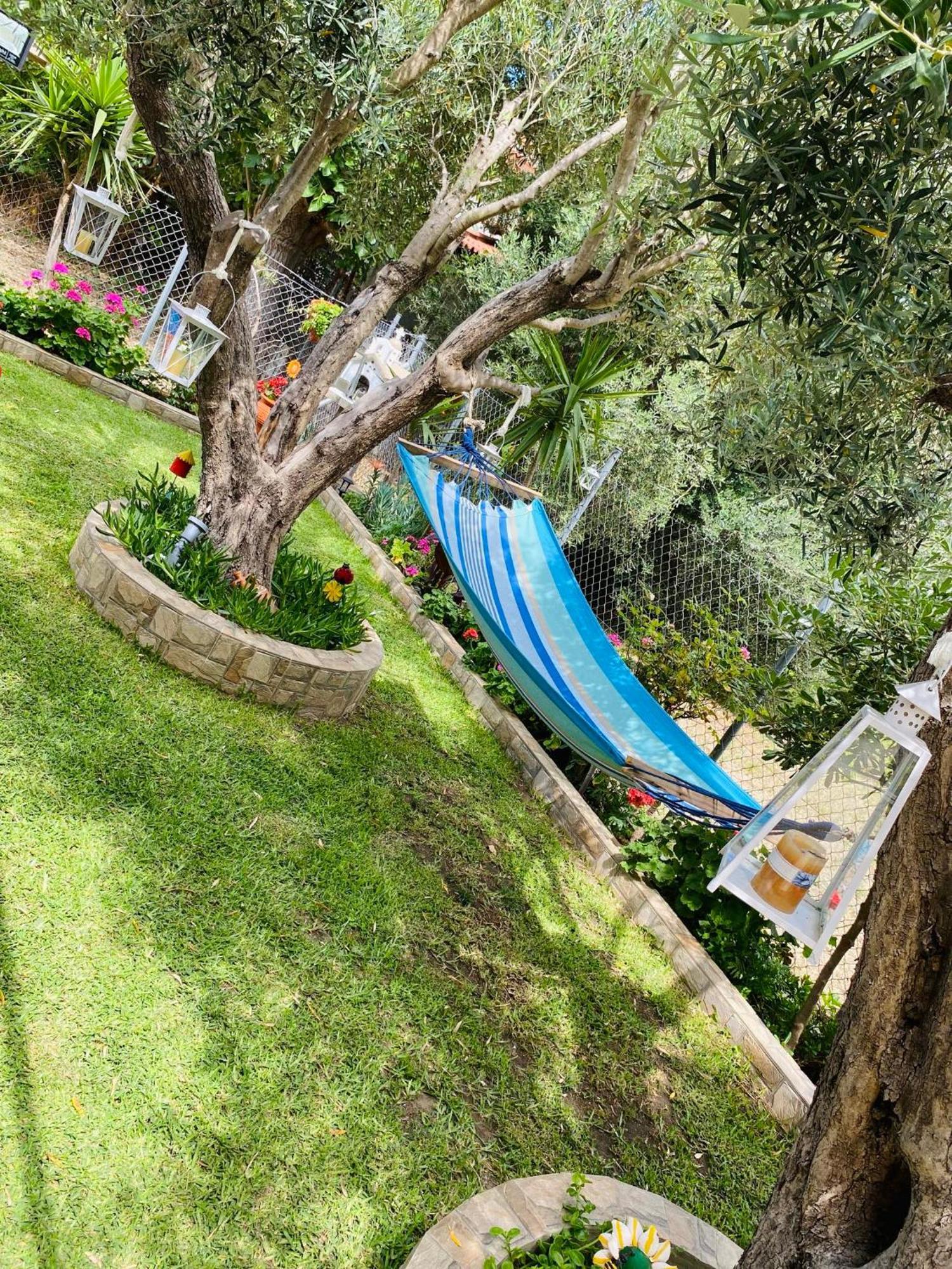 Backyard Houses Toroni Extérieur photo